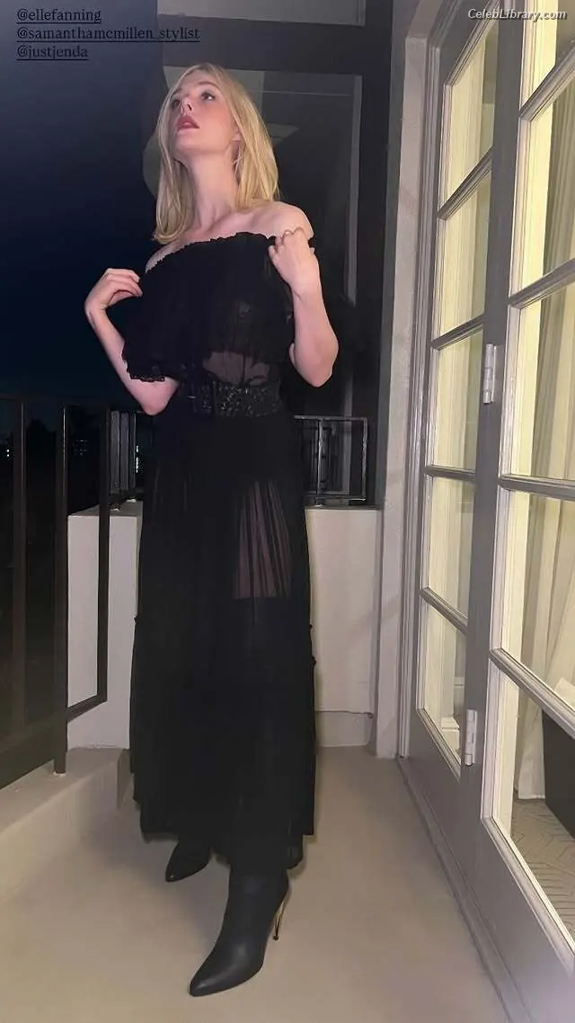 Elle Fanning photo 4 of 4118