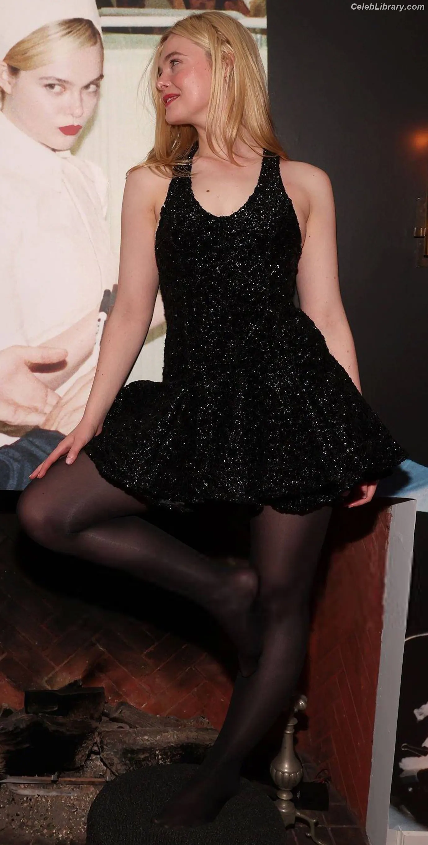 Elle Fanning photo 17 of 4118