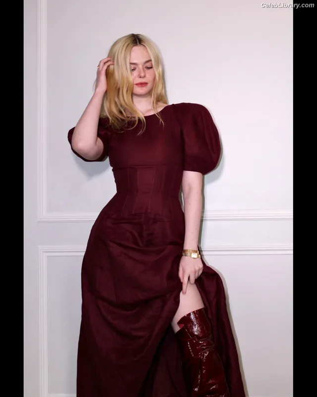 Elle Fanning photo 8 of 4114