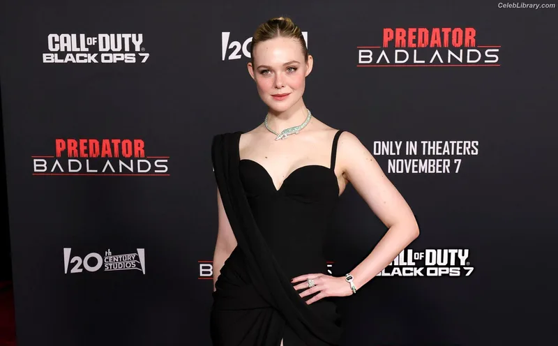 Elle Fanning photo 7 of 4114