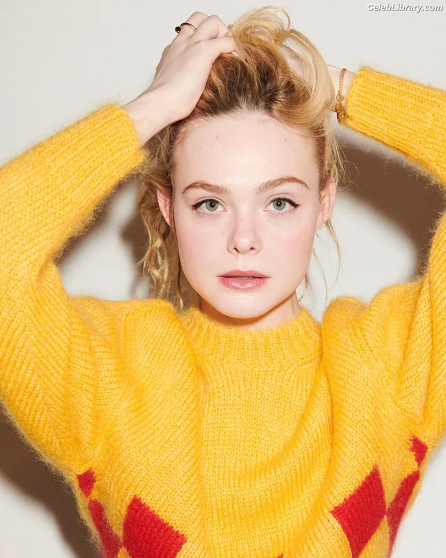 Elle Fanning photo 23 of 4114