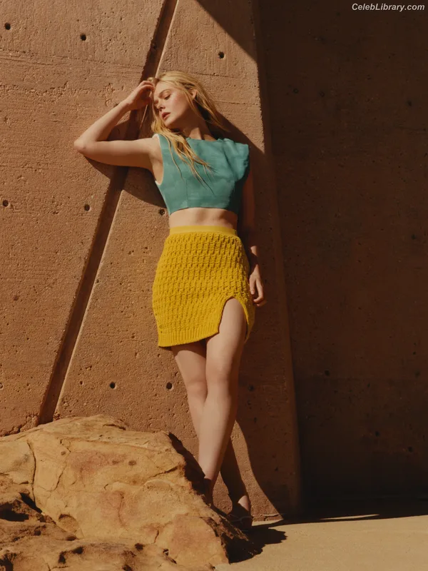 Elle Fanning photo 3 of 4114