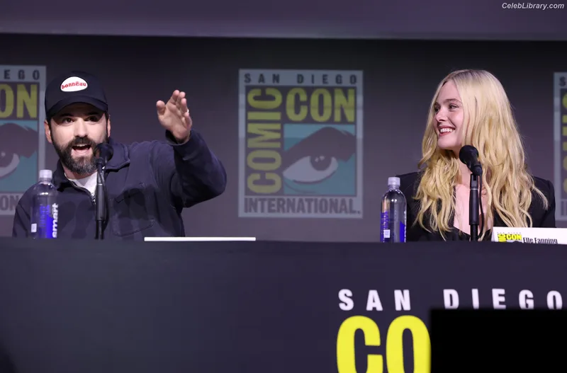 Elle Fanning photo 14 of 4114