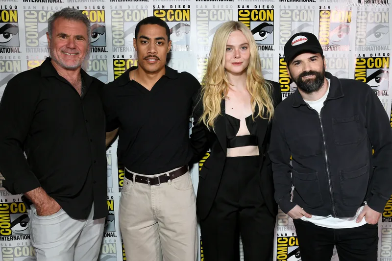 Elle Fanning photo 15 of 4114