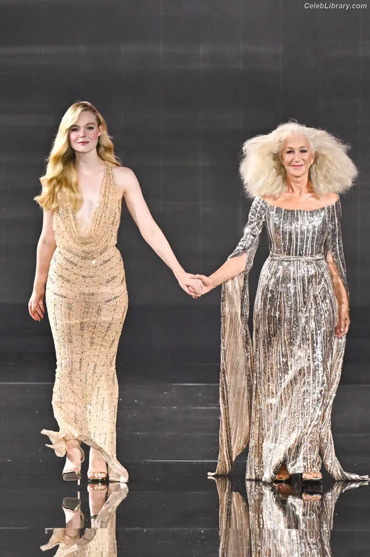Elle Fanning photo 24 of 4114