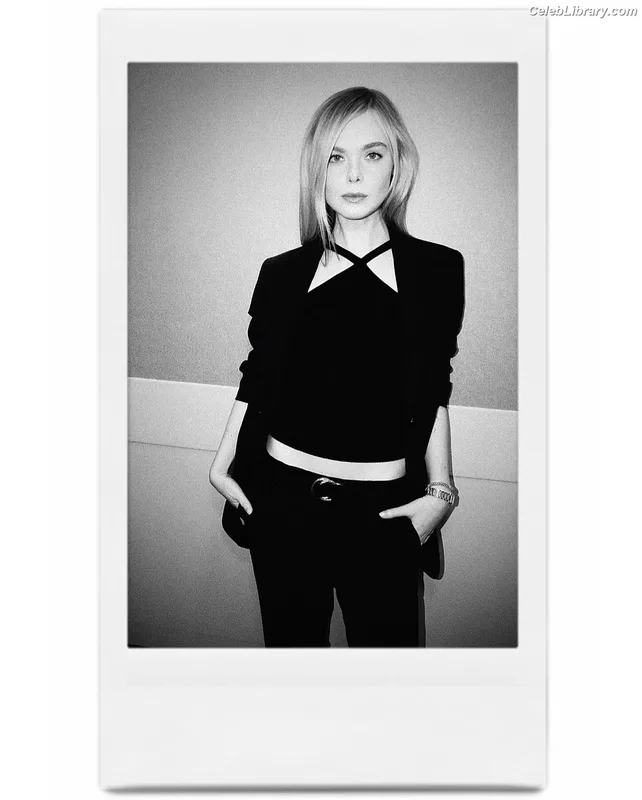 Elle Fanning photo 7 of 4114