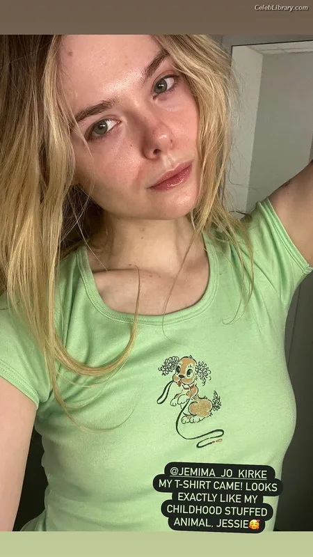 Elle Fanning photo 1 of 4114