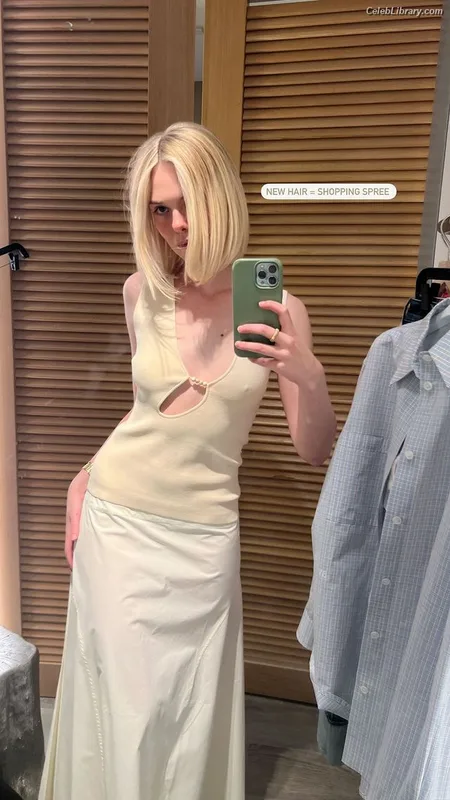 Elle Fanning photo 6 of 4114