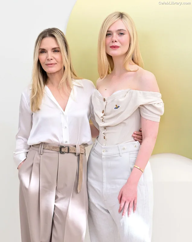Elle Fanning photo 24 of 4114