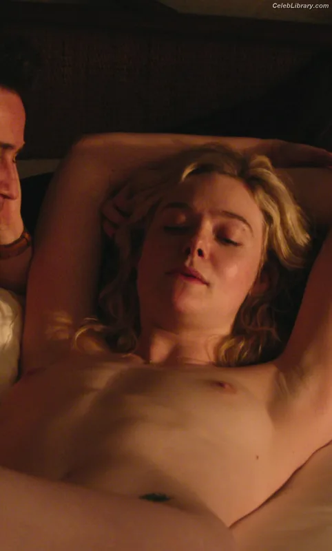 Elle Fanning photo 14 of 4114