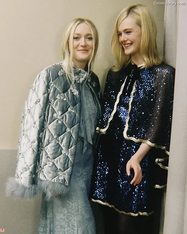 Elle Fanning photo 22 of 4114