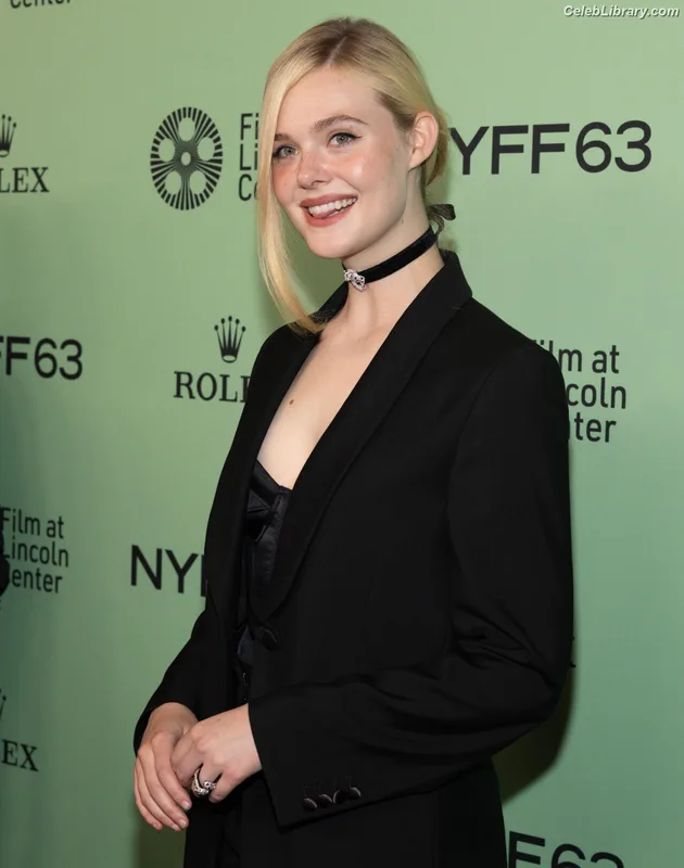 Elle Fanning photo 7 of 4114