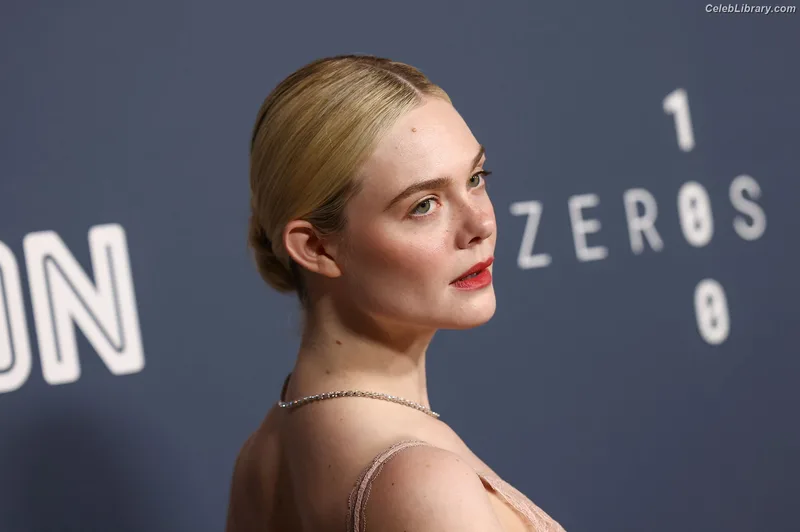 Elle Fanning photo 6 of 4114