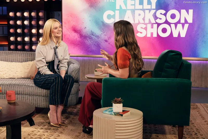 Elle Fanning photo 22 of 4114