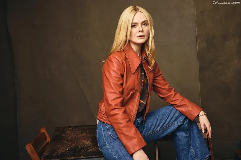 Elle Fanning photo 24 of 4114