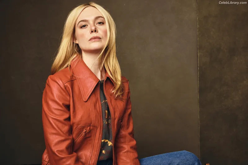 Elle Fanning photo 1 of 4114