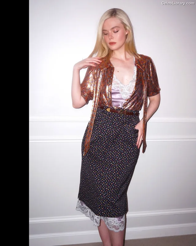 Elle Fanning photo 5 of 4114