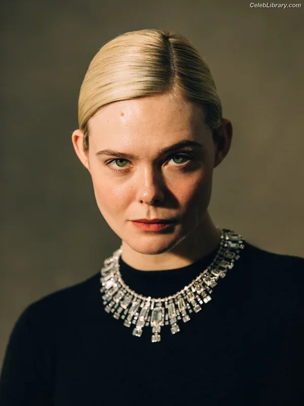Elle Fanning photo 8 of 4114