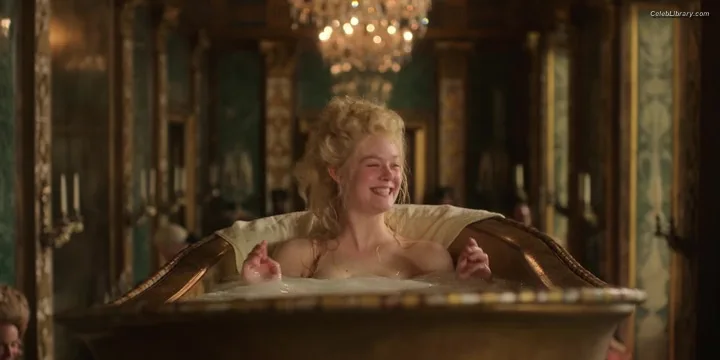 Elle Fanning photo 6 of 4114