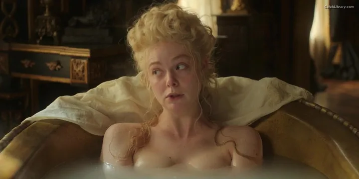 Elle Fanning photo 9 of 4114