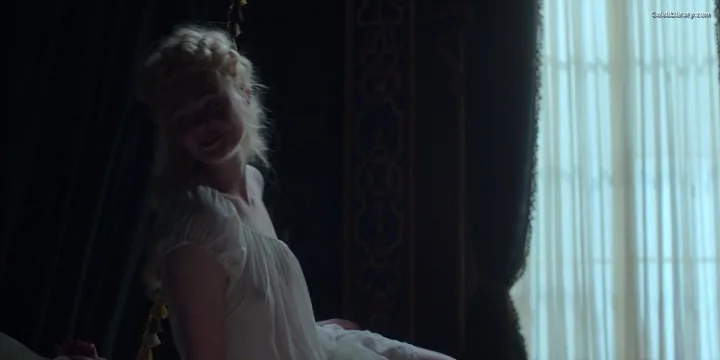 Elle Fanning photo 15 of 4114