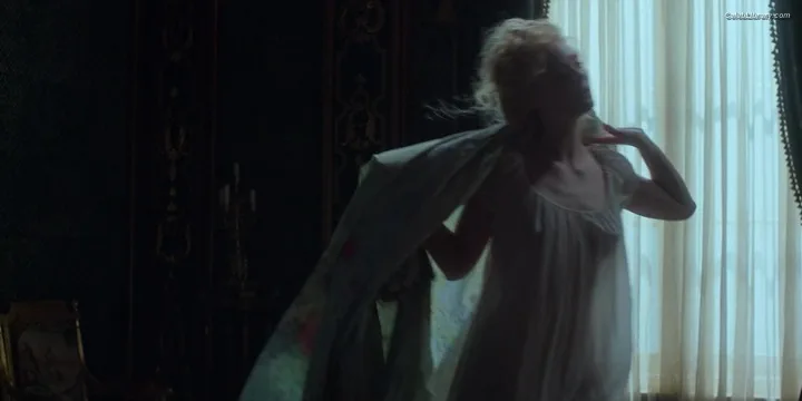 Elle Fanning photo 16 of 4114