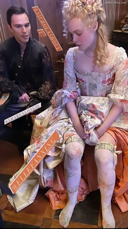 Elle Fanning photo 20 of 4114