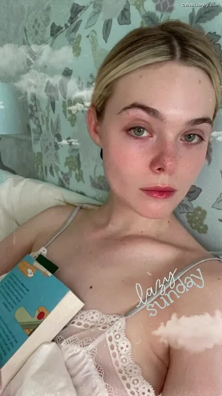 Elle Fanning photo 3 of 4114