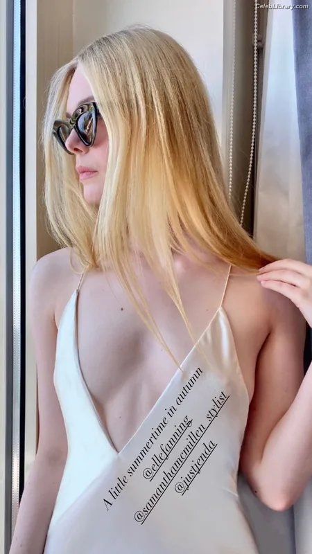 Elle Fanning photo 2 of 4114