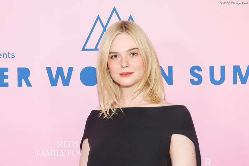 Elle Fanning photo 21 of 4114