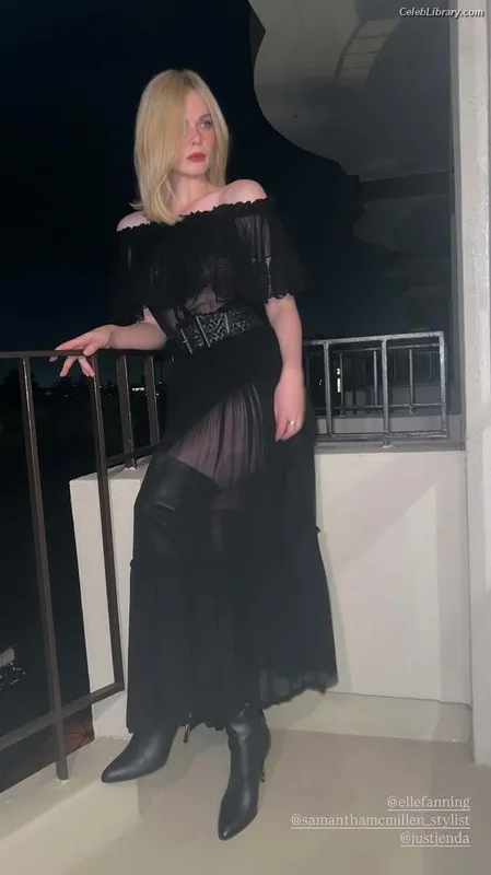 Elle Fanning photo 5 of 4114