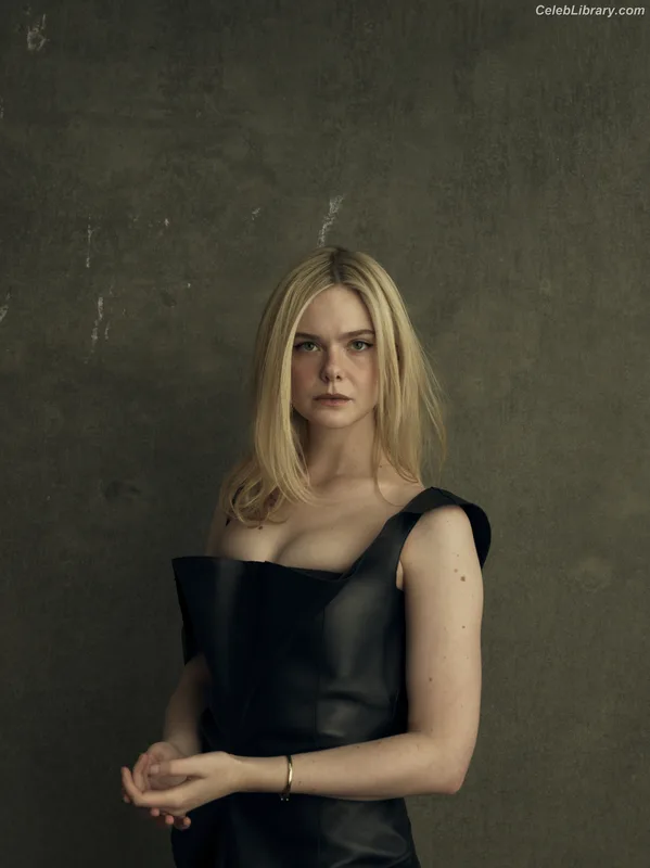 Elle Fanning photo 11 of 4114