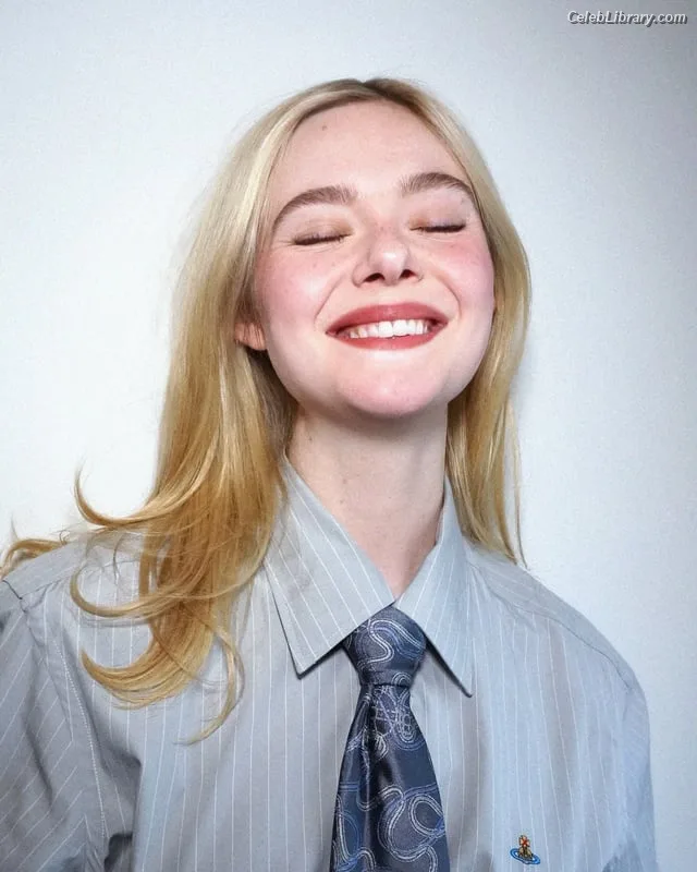 Elle Fanning photo 18 of 4114