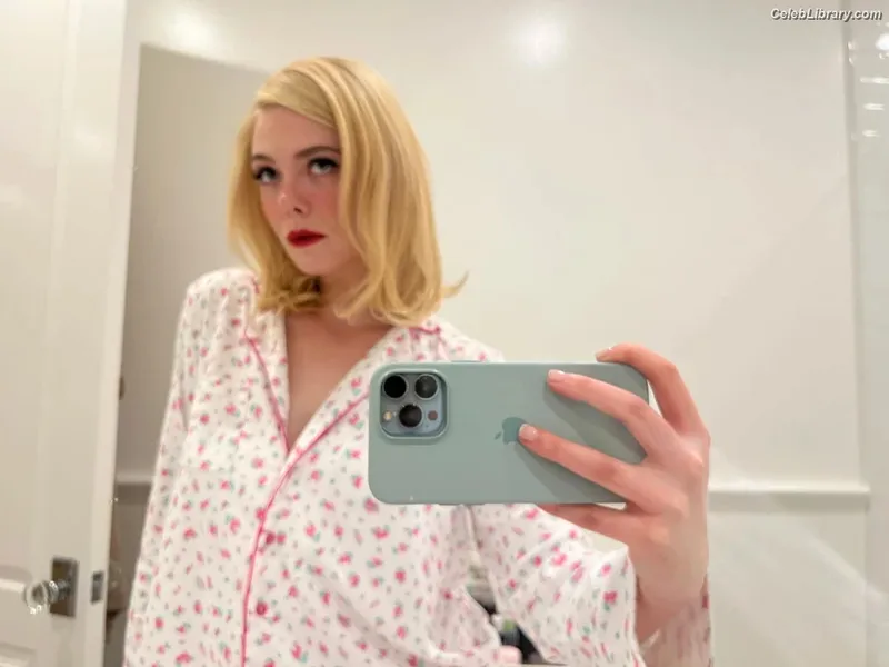 Elle Fanning photo 23 of 4114