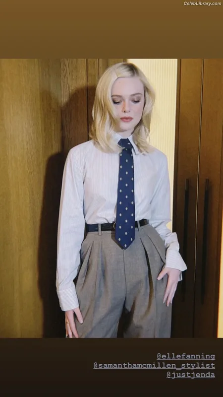 Elle Fanning photo 15 of 4114