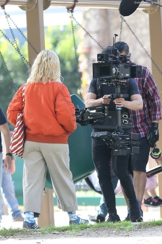 Elle Fanning photo 10 of 4114