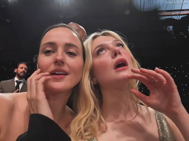 Elle Fanning photo 23 of 4114