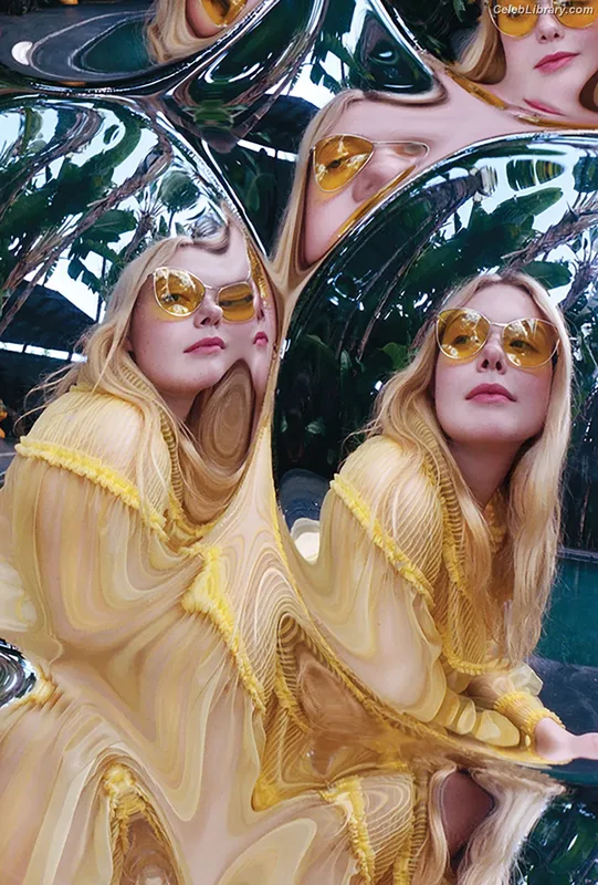 Elle Fanning photo 6 of 4114