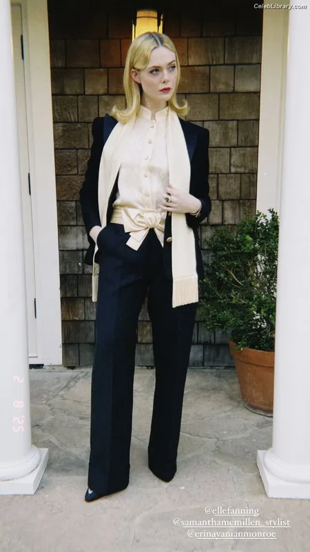 Elle Fanning photo 6 of 4114