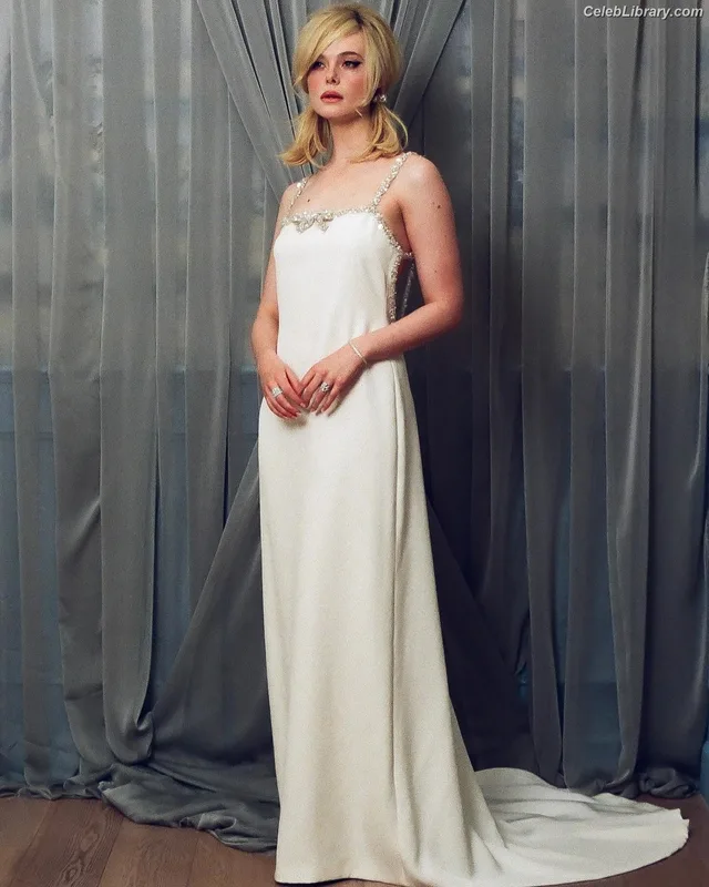 Elle Fanning photo 8 of 4114