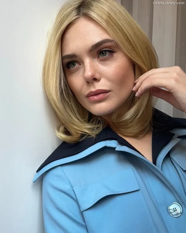 Elle Fanning photo 10 of 4114