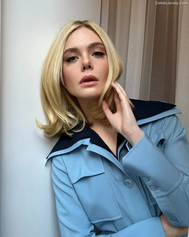 Elle Fanning photo 22 of 4114