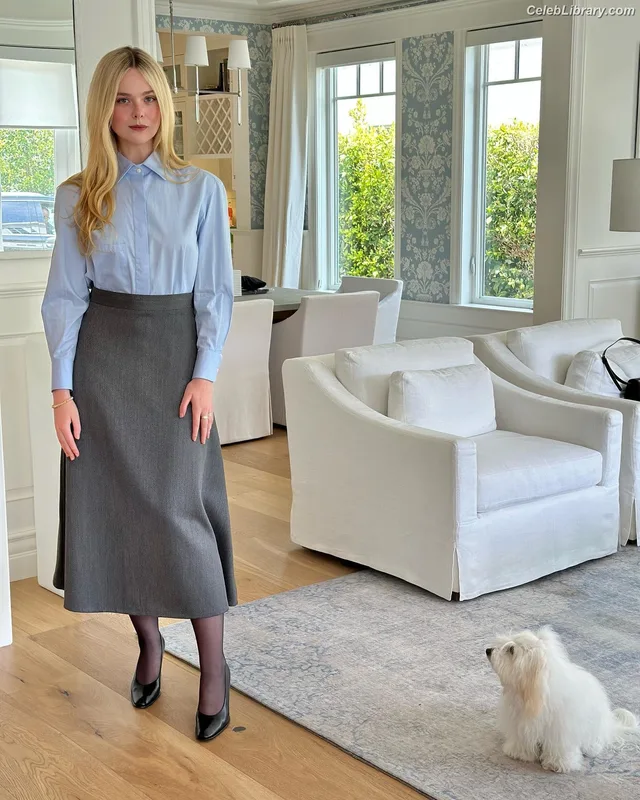Elle Fanning photo 7 of 4114