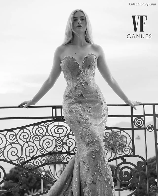 Elle Fanning photo 14 of 4114