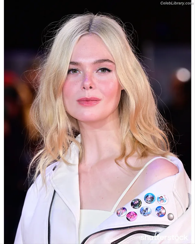 Elle Fanning photo 4 of 4114