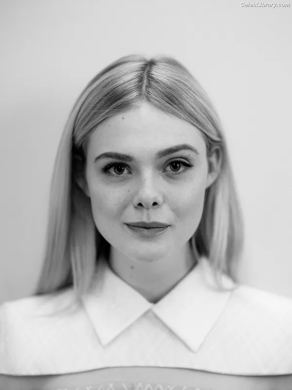 Elle Fanning photo 11 of 4114