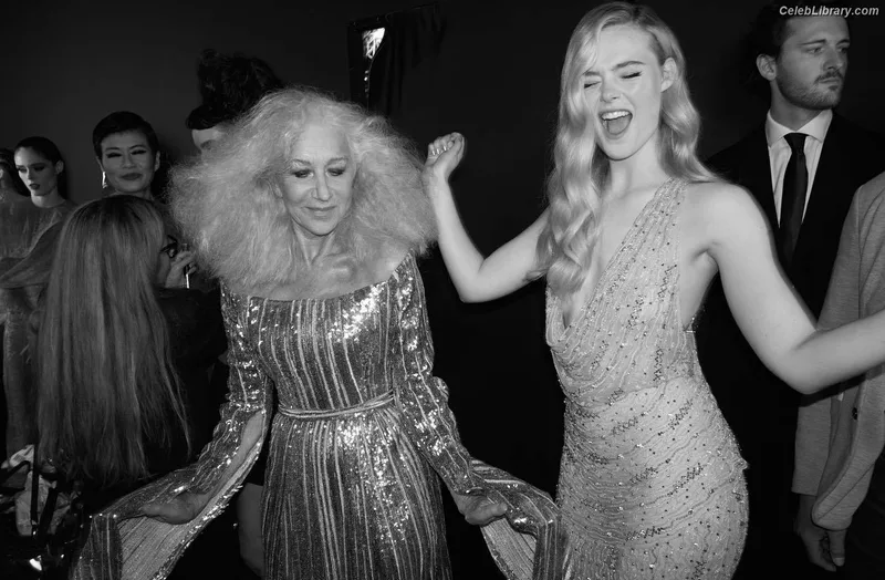 Elle Fanning photo 18 of 4114
