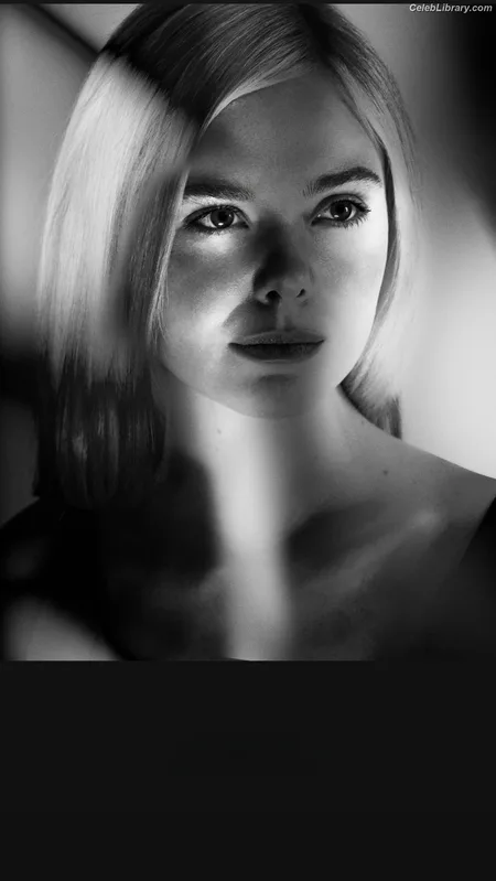 Elle Fanning photo 20 of 4114