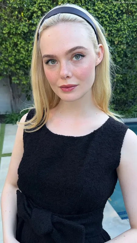 Elle Fanning photo 1 of 4114