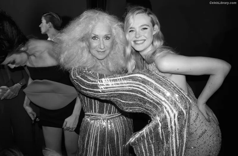 Elle Fanning photo 8 of 4114